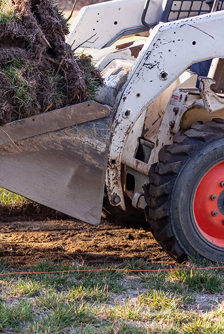 heavy-machinery-during-land-grading-process-nixa-mo